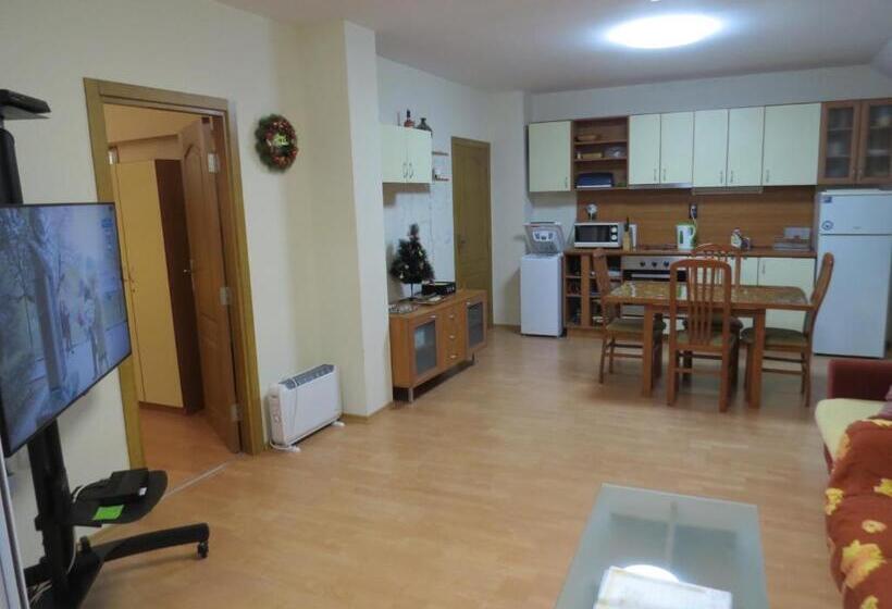 Panoramic Apartment 301 In Eagle Rock Complex