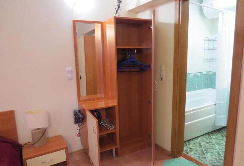 Panoramic Apartment 301 In Eagle Rock Complex