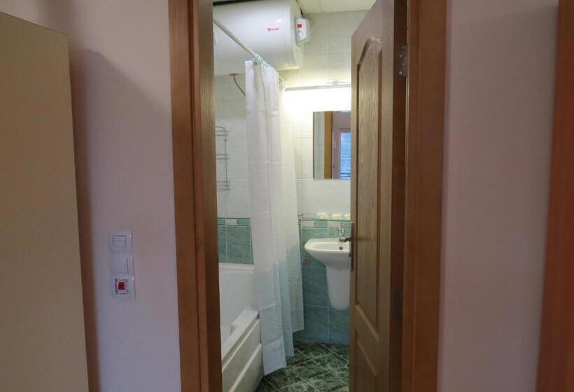 Panoramic Apartment 301 In Eagle Rock Complex