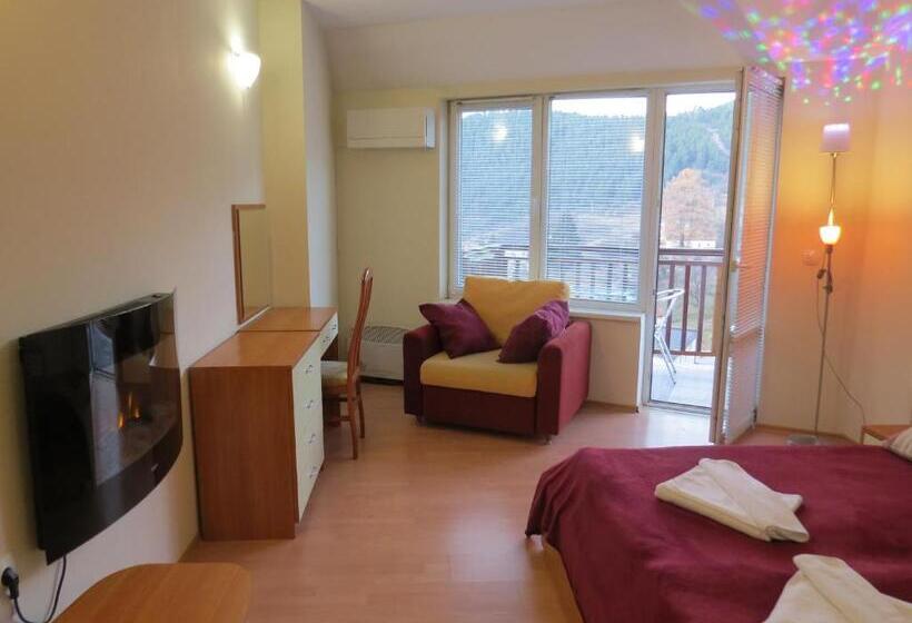 Panoramic Apartment 301 In Eagle Rock Complex