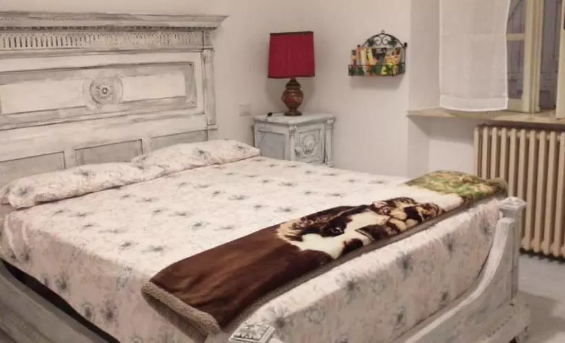 Majatalo Roberto, Casale Vita Nova