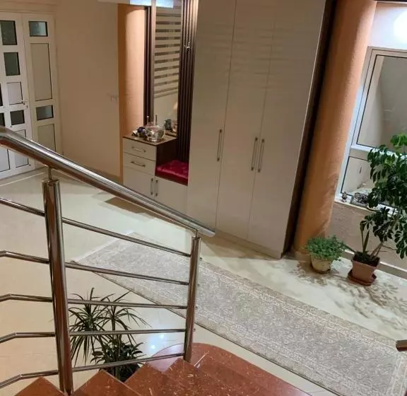 پانسیون Guest House Nuhii