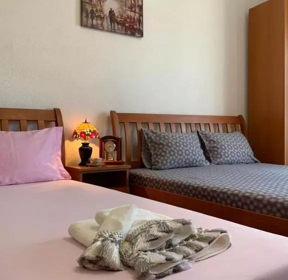 پانسیون Guest House Nuhii