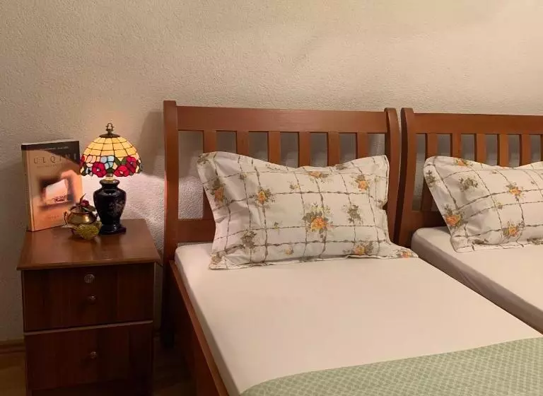 پانسیون Guest House Nuhii