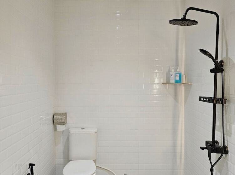 הוסטל Georgetown Inn By Sky Hive