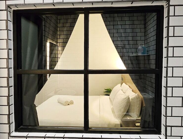 הוסטל Georgetown Inn By Sky Hive