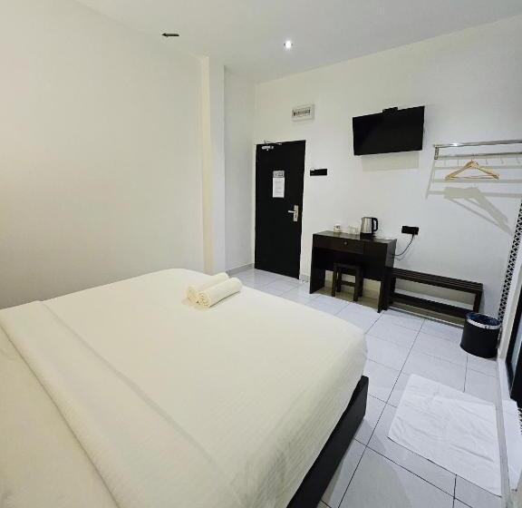 הוסטל Georgetown Inn By Sky Hive