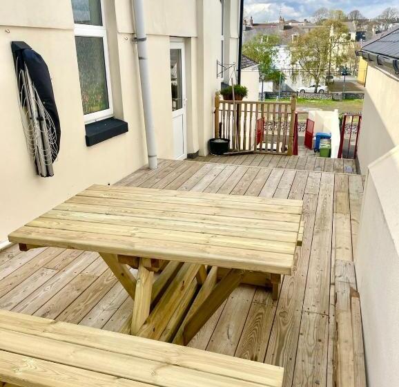 Executive Apartments, Nr City Centre With Private Parking