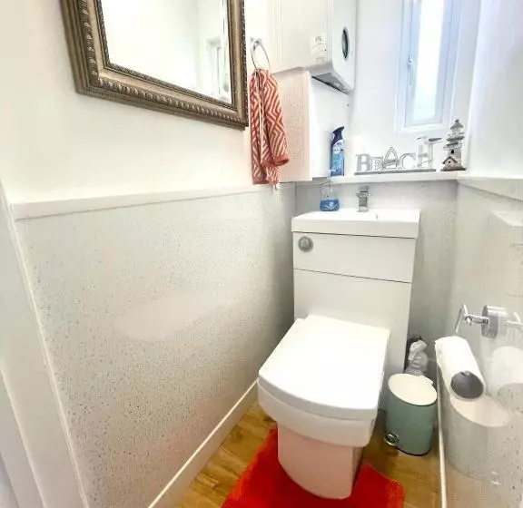 Executive Apartments, Nr City Centre With Private Parking