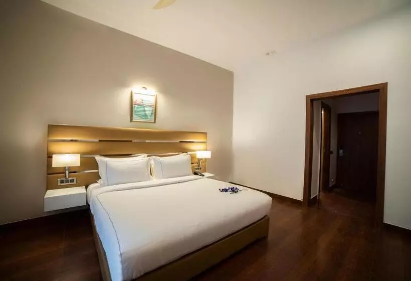 Hotelli Country Inn Tarika Riverside Resort Jim Corbett