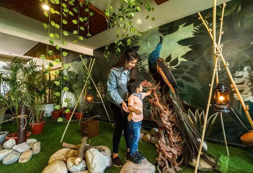 Hotelli Country Inn Tarika Riverside Resort Jim Corbett