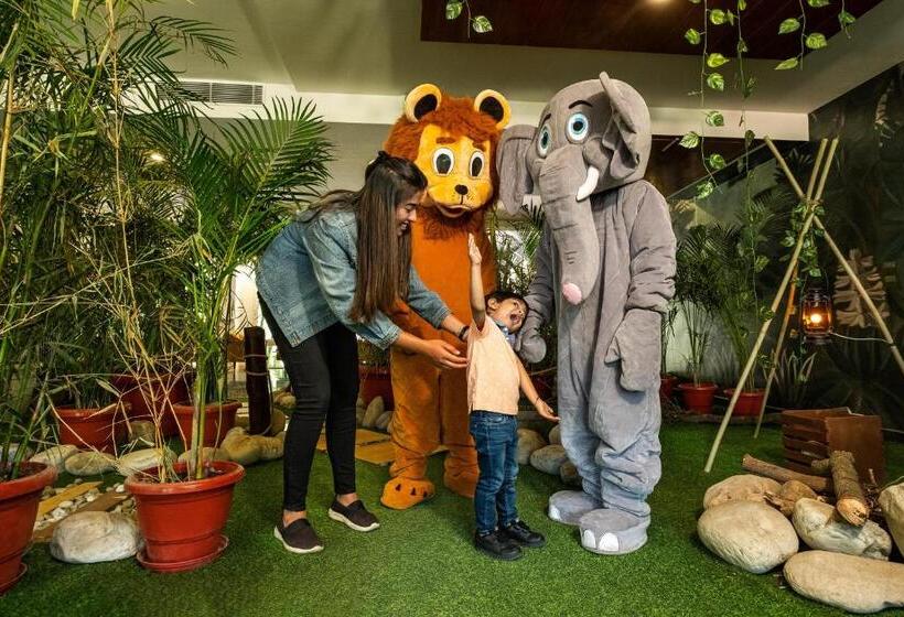 בית מלון כפרי Country Inn Tarika Riverside Resort Jim Corbett