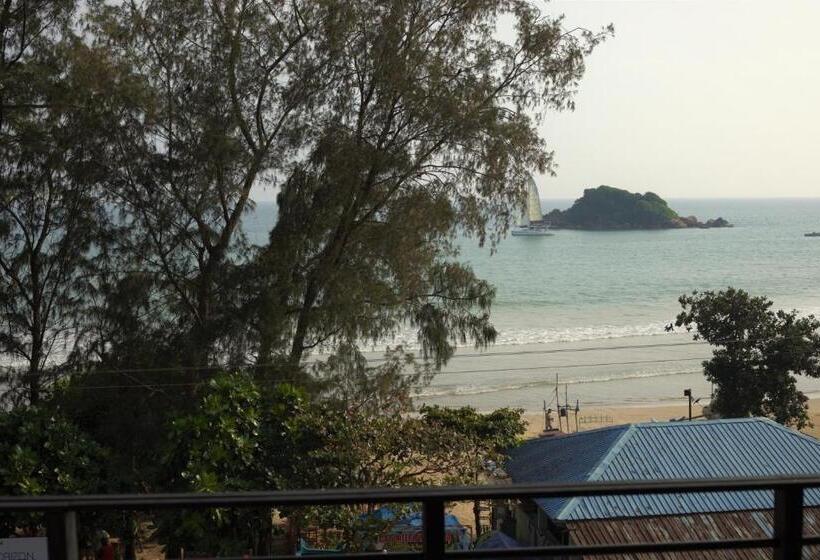 Hotel Twenty  Two Dazzle Bay