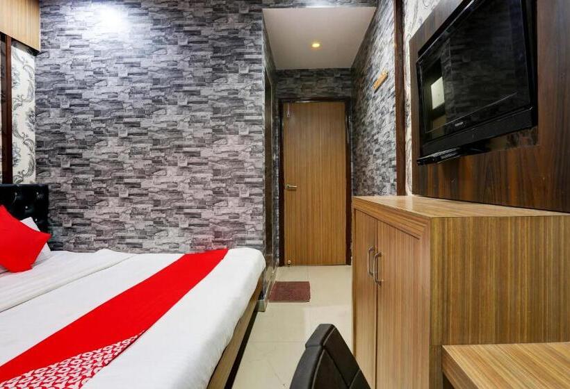 ホテル O Yatri Yadgar