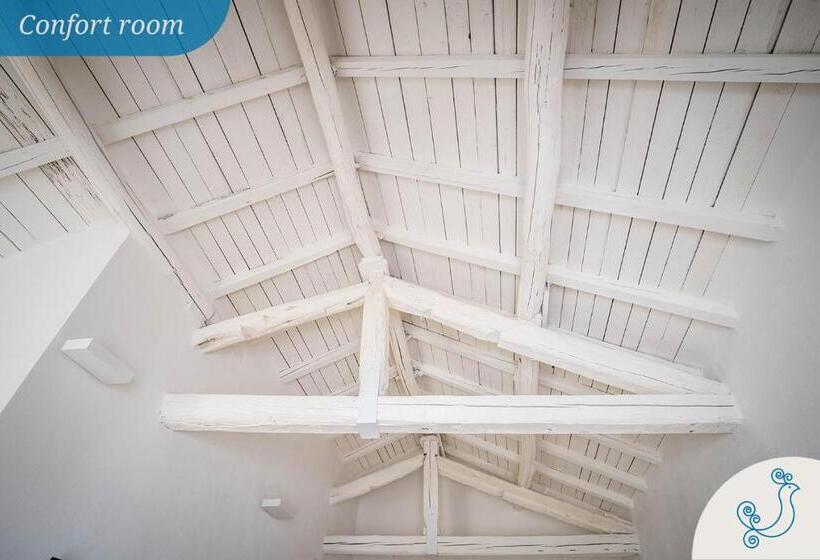 Пансион Karú Suites