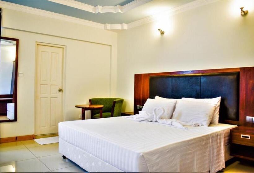 پانسیون La Cabana, Maamigili