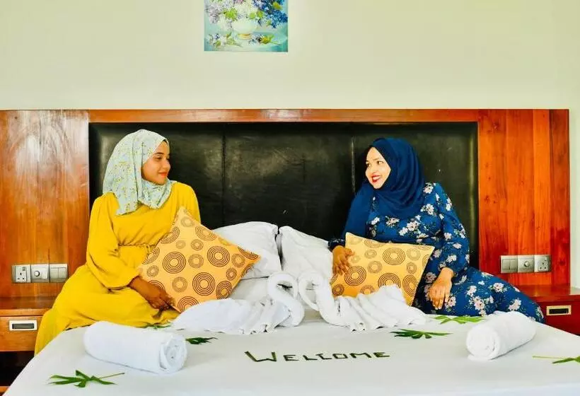 پانسیون La Cabana, Maamigili