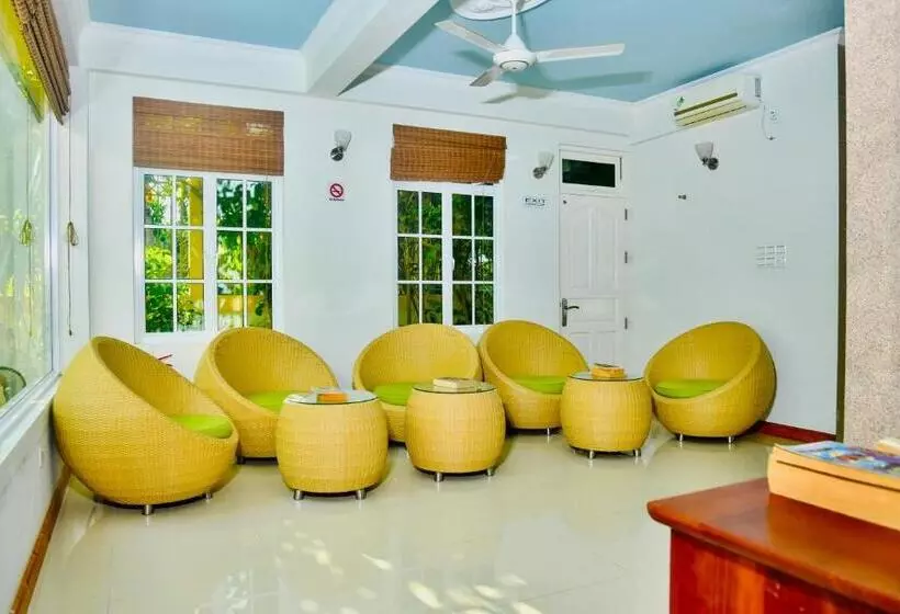 پانسیون La Cabana, Maamigili