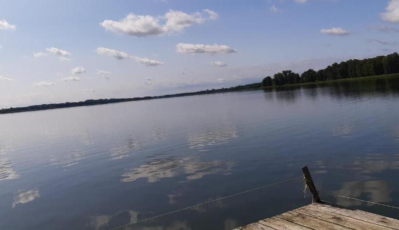 Vila Galadusis Prie Ežero