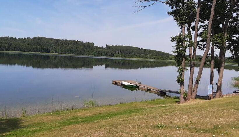 Vila Galadusis Prie Ežero