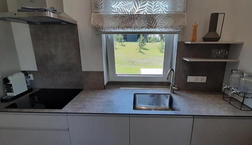 Vila Galadusis Prie Ežero