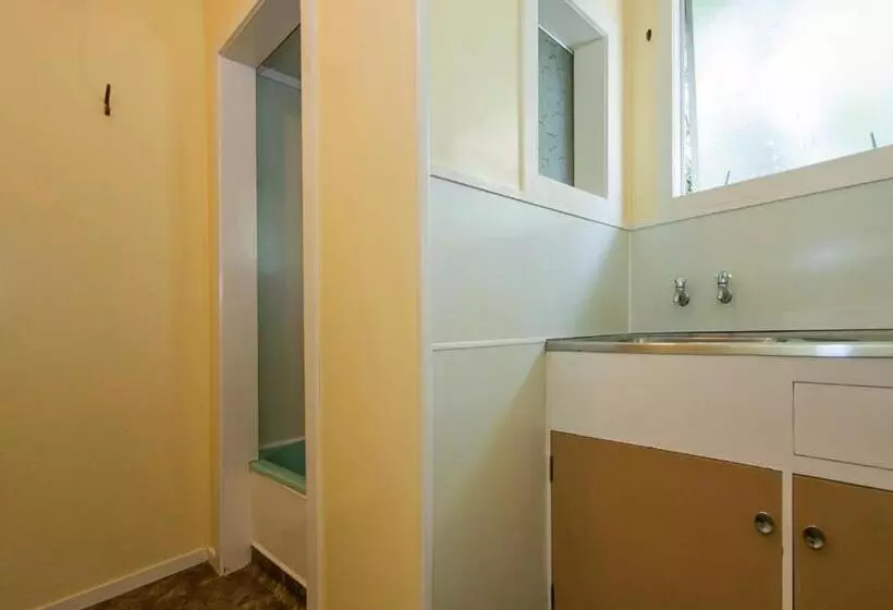 Holiday Haven   Whitianga Bach