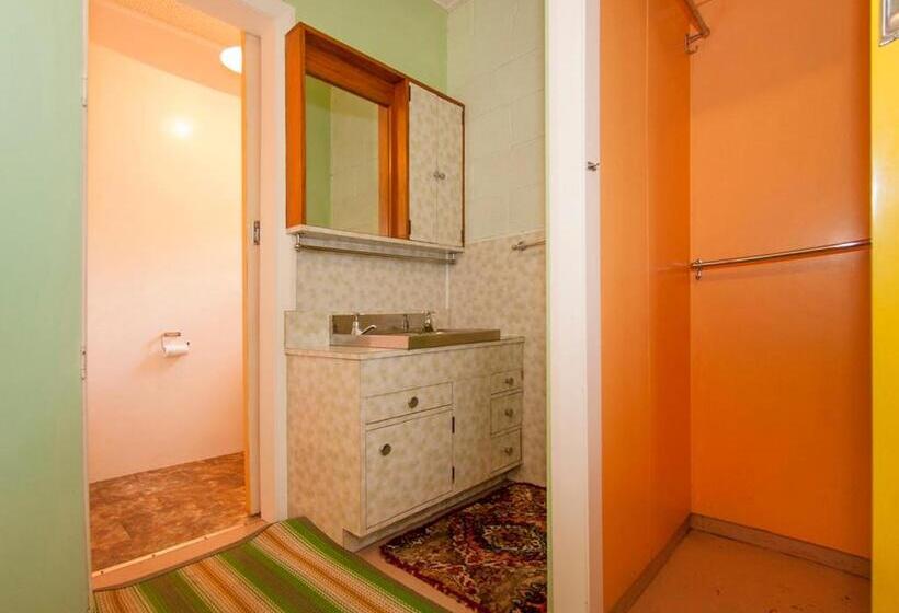 Holiday Haven   Whitianga Bach