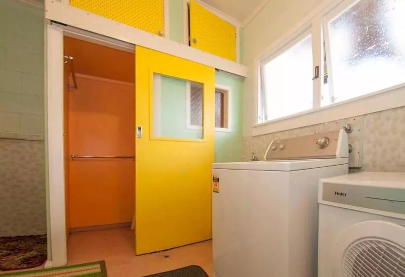 Holiday Haven   Whitianga Bach