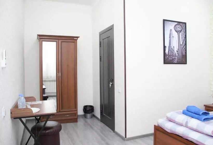 Majatalo Chinara Guest House Airport