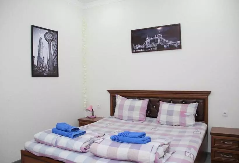 Majatalo Chinara Guest House Airport