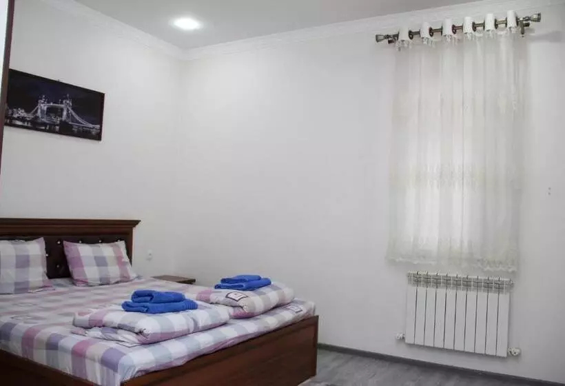 Majatalo Chinara Guest House Airport