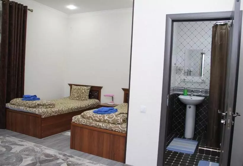 Majatalo Chinara Guest House Airport