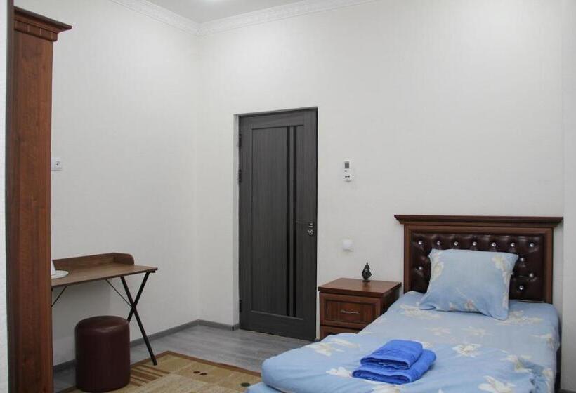 Pension (Hôtel basse catégorie) Chinara Guest House Airport