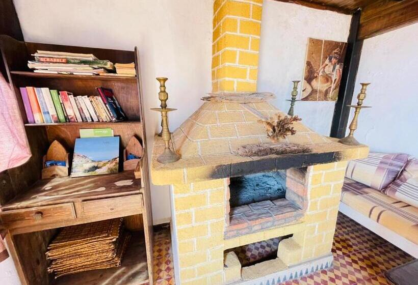 Pensión Dar Boujdaa