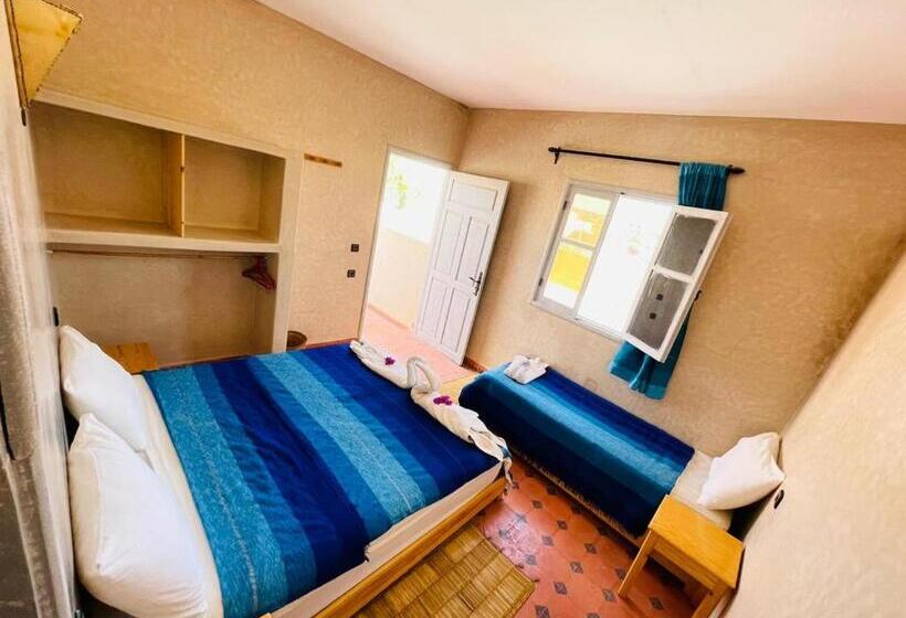 Pensión Dar Boujdaa