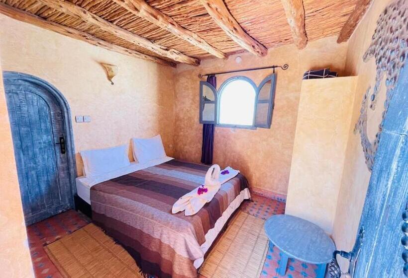 Pensión Dar Boujdaa