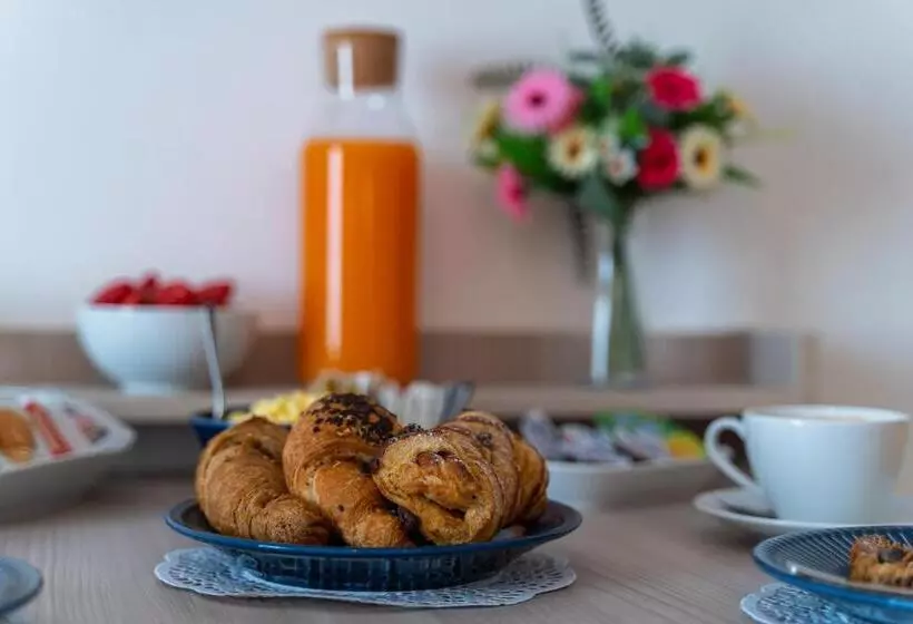 Sunsea Bed And Breakfast