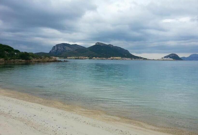 Accogliente Seminterrato A Due Passi Dal Mare