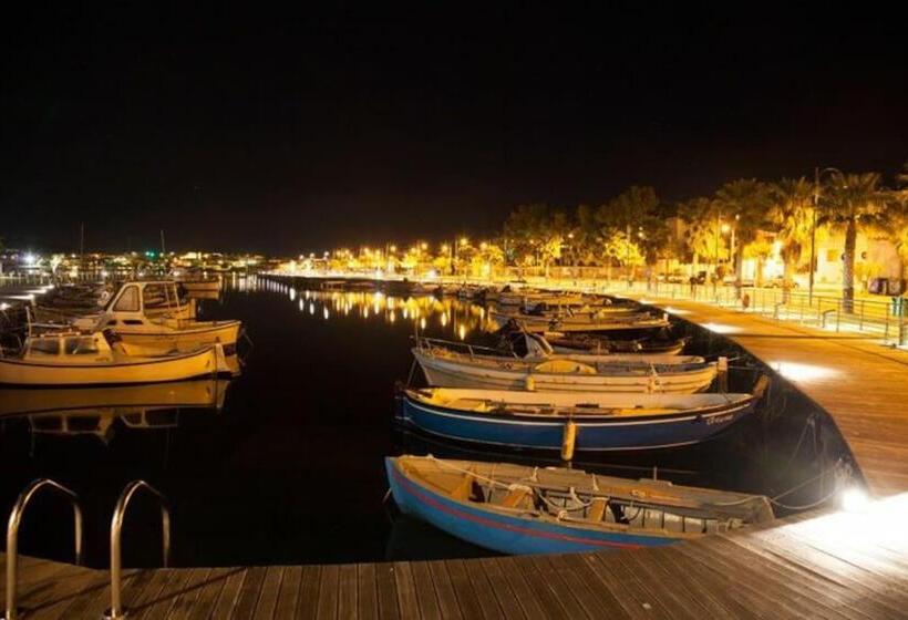 Accogliente Seminterrato A Due Passi Dal Mare