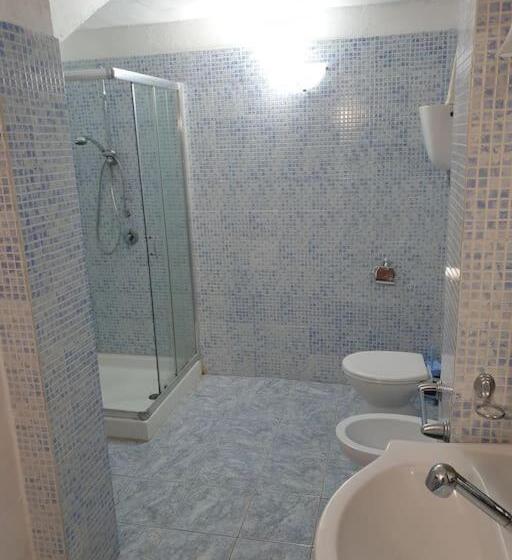 Accogliente Seminterrato A Due Passi Dal Mare