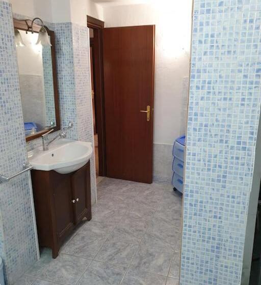 Accogliente Seminterrato A Due Passi Dal Mare