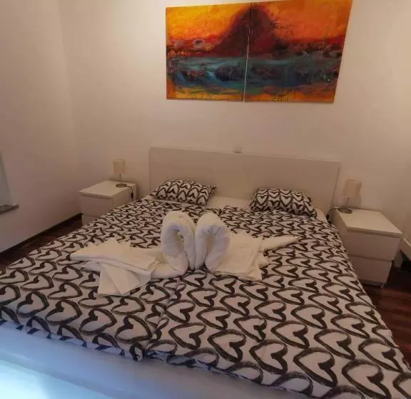 Apartma Valan