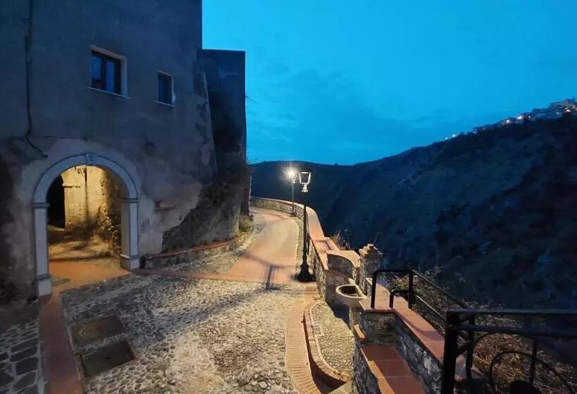 B&b Biancamano