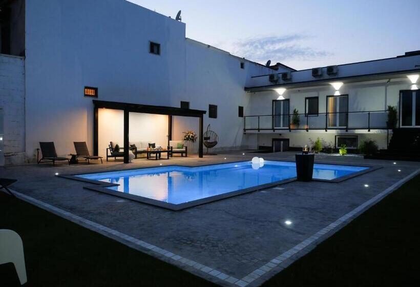 تختخواب و صبحانه Maison De Julia Pompei