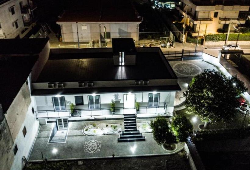 تختخواب و صبحانه Maison De Julia Pompei