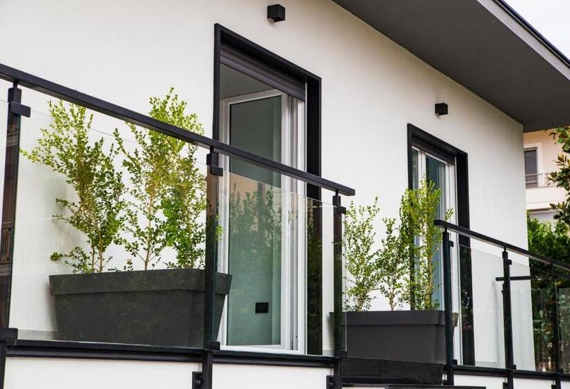 تختخواب و صبحانه Maison De Julia Pompei