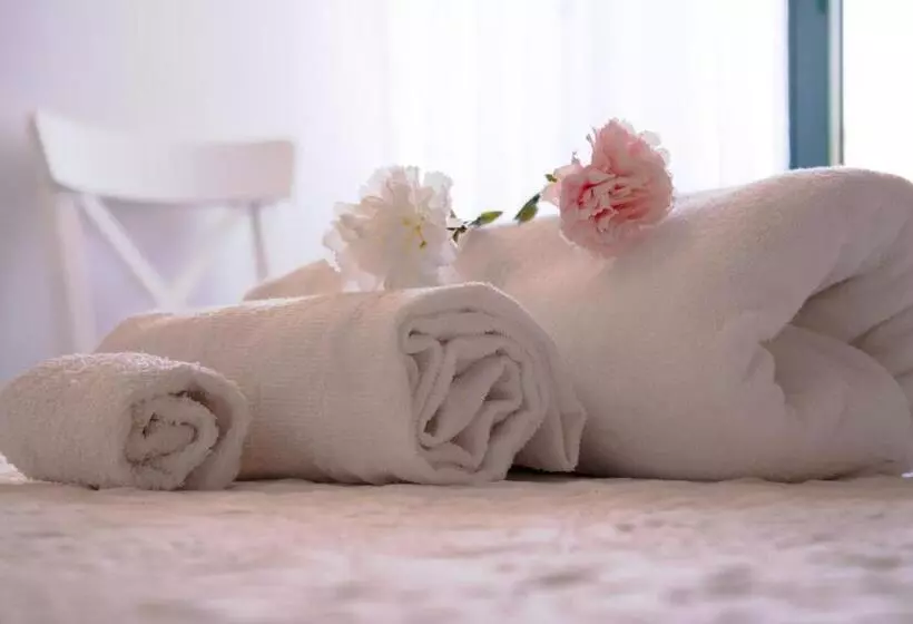 La Ringhiera Tropicale Bilocale Con Parcheggio E Self Check In