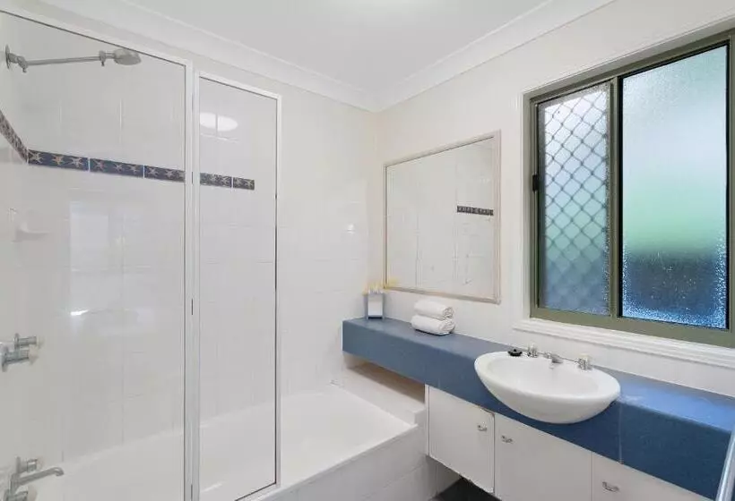 Main Stay   100m To Patrolled Beach, Pool, Wifi, Close To Cafes