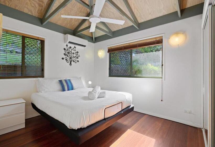 Main Stay   100m To Patrolled Beach, Pool, Wifi, Close To Cafes