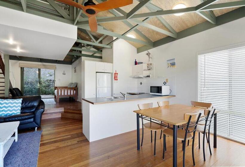 Main Stay   100m To Patrolled Beach, Pool, Wifi, Close To Cafes